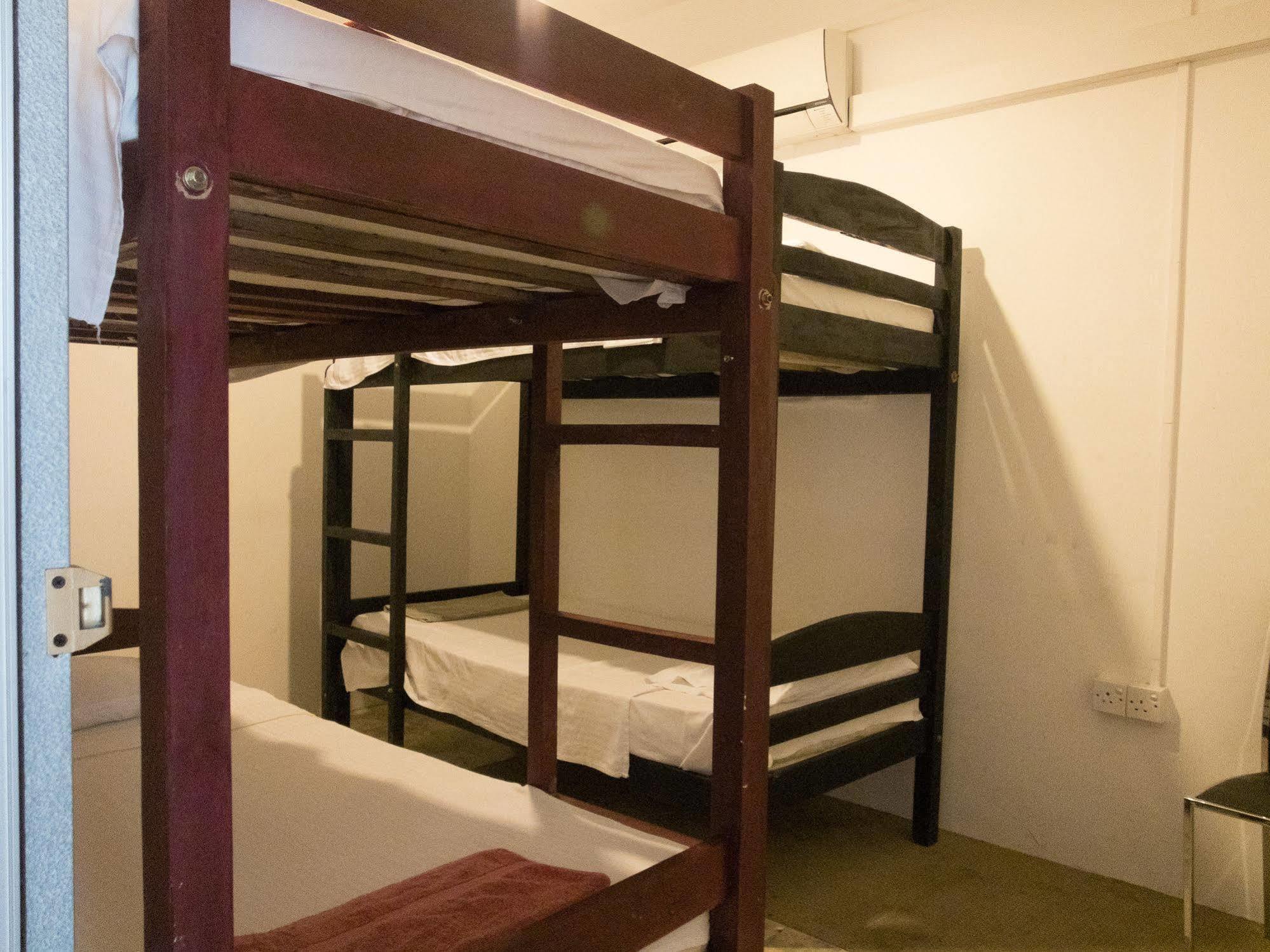 Backpack Lanka Hostel Colombo Luaran gambar