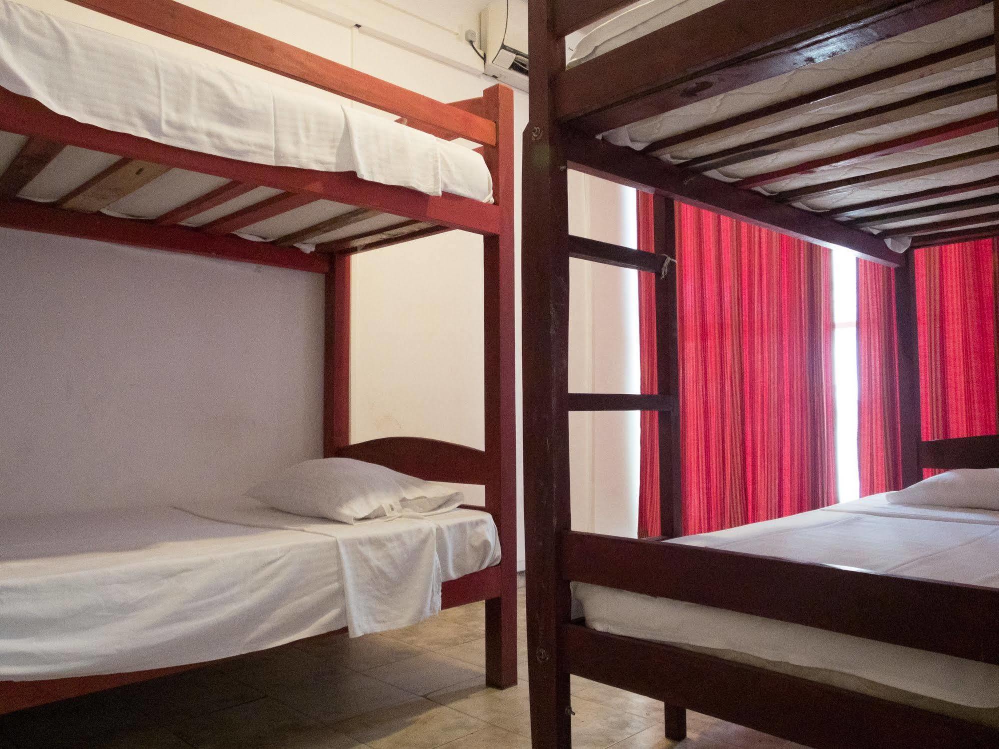 Backpack Lanka Hostel Colombo Luaran gambar