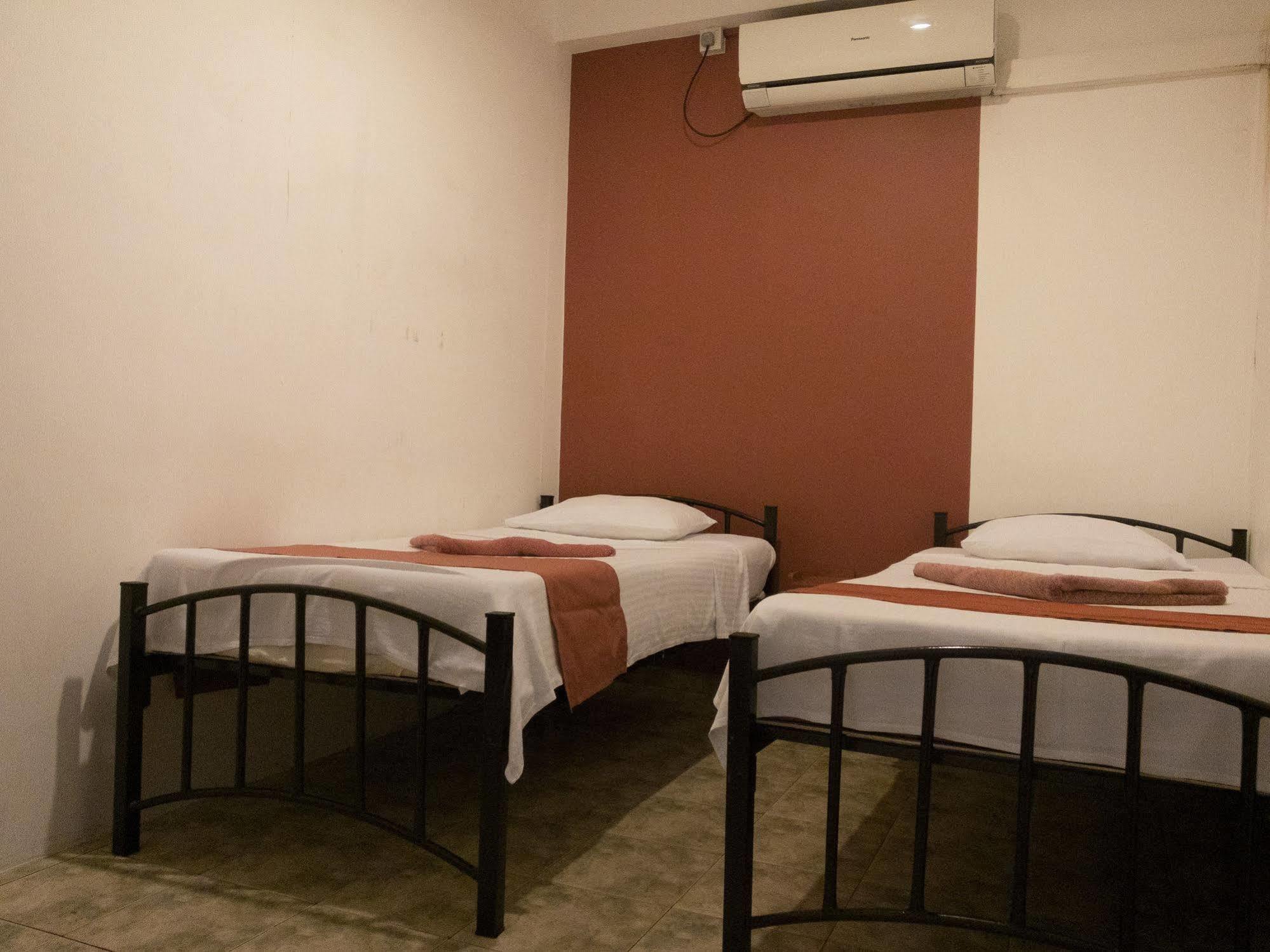 Backpack Lanka Hostel Colombo Luaran gambar